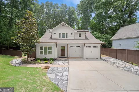 7135 Haw Creek Pl, Gainesville, GA 30506