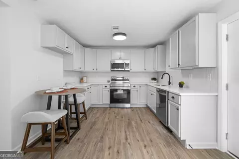 Kitchen - 51 Pine Ave, Commerce, GA 30529 photo 1 of 5
