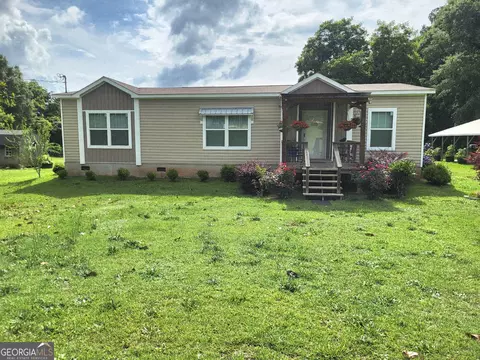 1902 35th Ave SW, Lanett, AL 36863
