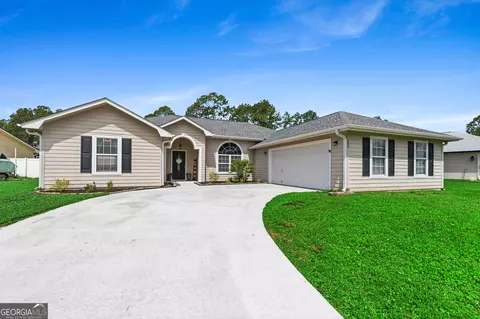104 Camellia Dr, Kingsland, GA 31548