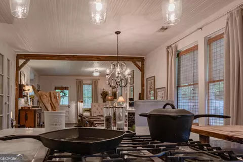 Kitchen - 282 Gardner Rd, Baxley, GA 31513 photo 6 of 6