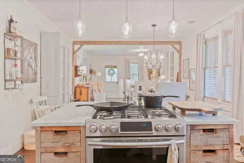 Kitchen - 282 Gardner Rd, Baxley, GA 31513 photo 5 of 6