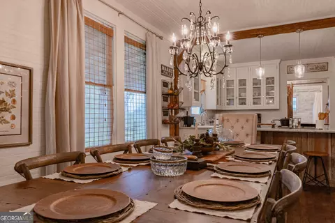 Dining - 282 Gardner Rd, Baxley, GA 31513 photo 4 of 4