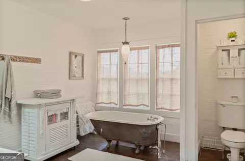 Bath - 282 Gardner Rd, Baxley, GA 31513 photo 8 of 9