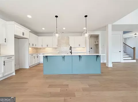 Kitchen - 141 Palisade Dr, Rydal, GA 30171 photo 3 of 5