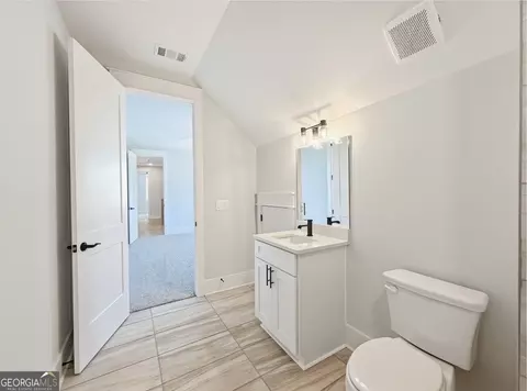 Bath - 141 Palisade Dr, Rydal, GA 30171 photo 10 of 13
