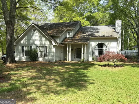 223 Lacey Ln, Winder, GA 30680