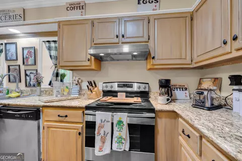 Kitchen - 3030 Smith Mcgee Rd, Iva, SC 29655 photo 3 of 6