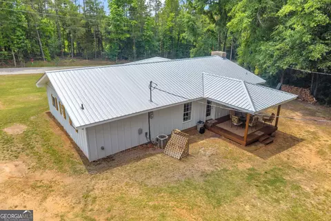 Exterior - 3030 Smith Mcgee Rd, Iva, SC 29655 photo 16 of 17