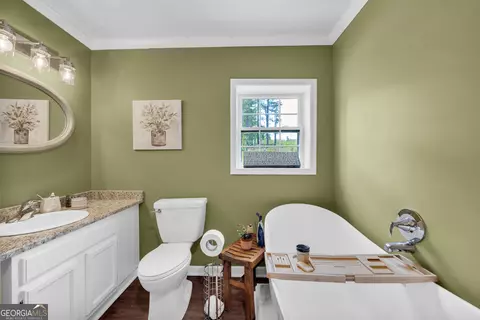 Bath - 3030 Smith Mcgee Rd, Iva, SC 29655 photo 3 of 9