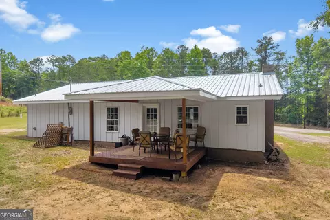 Exterior - 3030 Smith Mcgee Rd, Iva, SC 29655 photo 2 of 17