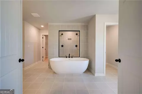 Bath - 120 Haverling Pass, Hampton, GA 30252 photo 1 of 2