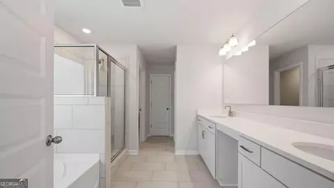 Entry Way - 498 Beachview Rd, Hampton, GA 30228 photo 7 of 10