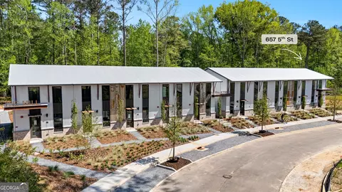 657 5th St, Fayetteville, GA 30214