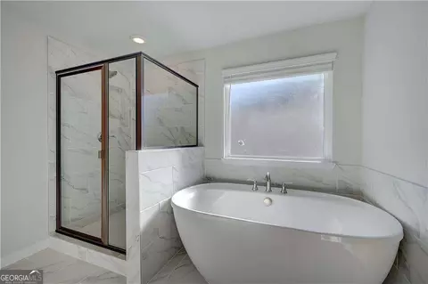Bath - 416 Hatcher Ct, Hampton, GA 30228 photo 2 of 2