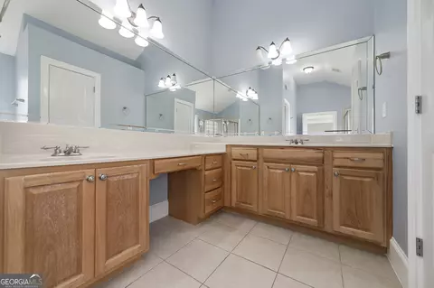 Bath - 4201 Donington Way, Hampton, GA 30228 photo 2 of 3