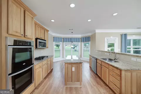 Kitchen - 4201 Donington Way, Hampton, GA 30228 photo 2 of 4