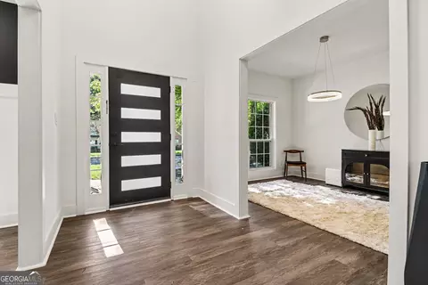 Entry Way - 5259 Leecroft Dr, Buford, GA 30518 photo 1 of 4