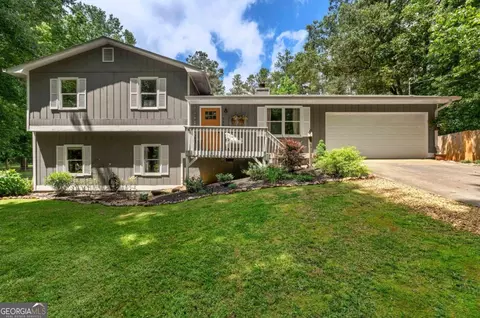 259 Cypress Cir, Carrollton, GA 30117
