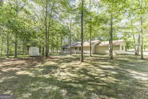 Exterior - 819 Old Macon Rd, Dublin, GA 31021 photo 7 of 8