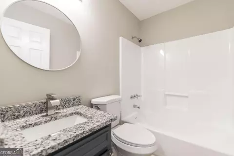 Bath - 819 Old Macon Rd, Dublin, GA 31021 photo 1 of 2