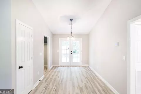 Entry Way - 819 Old Macon Rd, Dublin, GA 31021 photo 3 of 3