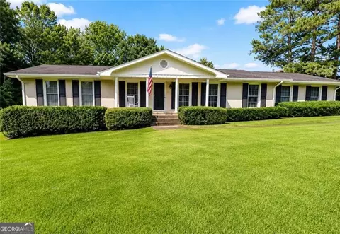 1900 Tara Cir, Douglasville, GA 30135