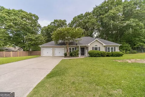 4180 Fox Chase Dr, Loganville, GA 30052