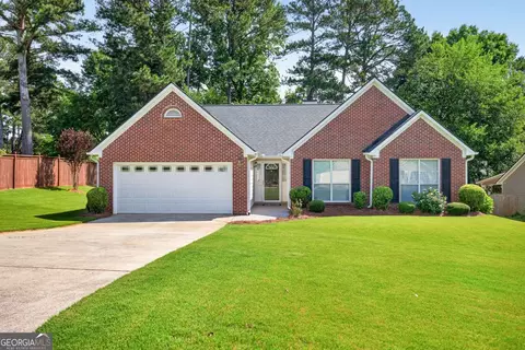 1587 Heartwood Dr, Lawrenceville, GA 30043