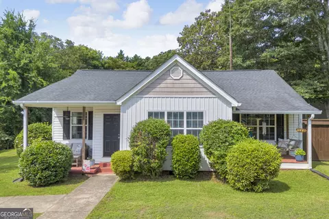 43 Hood St, Commerce, GA 30529