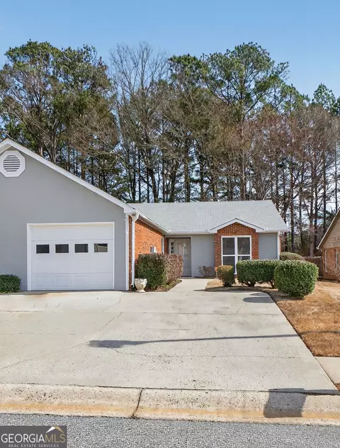130 Wilbanks Dr, Fayetteville, GA 30215