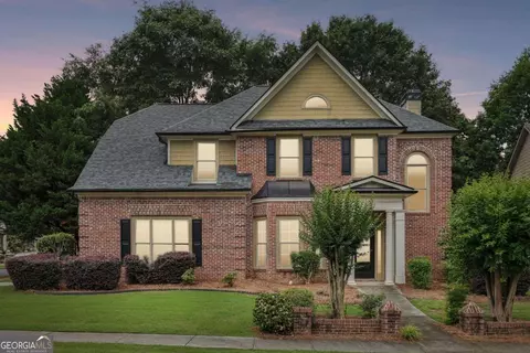 218 Lily Cove Dr, Loganville, GA 30052