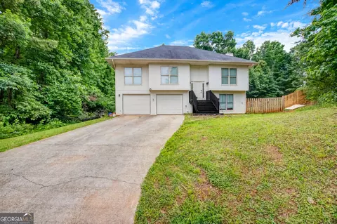 556 Redbud Ln, Mount Airy, GA 30563