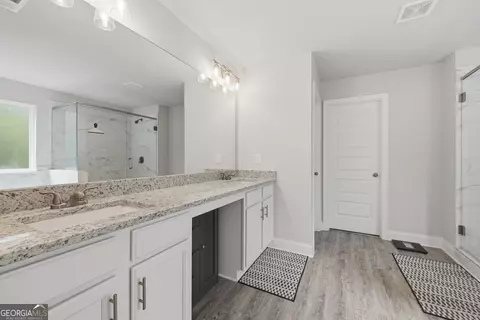 Entry Way - 2232 Fox Creek Dr, Haddock, GA 31033 photo 11 of 13