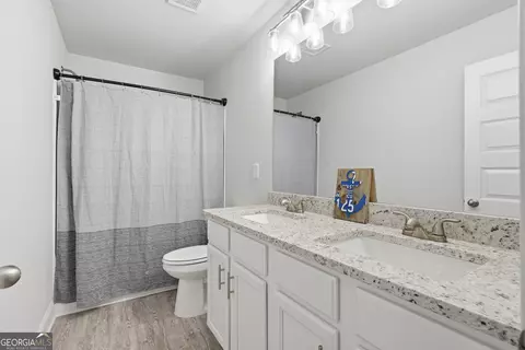 Bath - 2232 Fox Creek Dr, Haddock, GA 31033 photo 3 of 3