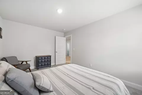 Bedroom - 2232 Fox Creek Dr, Haddock, GA 31033 photo 6 of 8