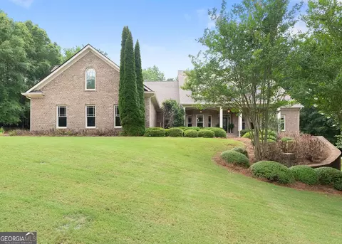 1178 Antrim Glen Dr, Hoschton, GA 30548