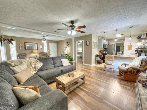 Living - 131 Rob Roy Rd, Lagrange, GA 30240 photo 2 of 3