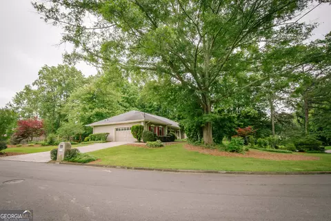 6960 Northgreen Dr, Sandy Springs, GA 30328
