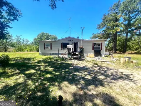 258 Eddies Ln, Hamlet, NC 28345