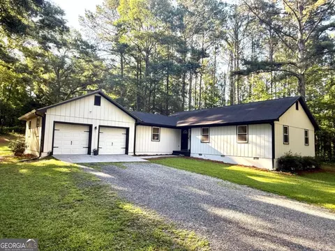 1177 Bob Smith Rd, Sharpsburg, GA 30277