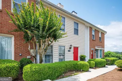 197 High Creek Dr, Roswell, GA 30076