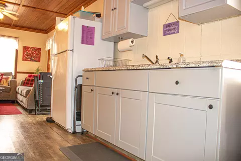 Kitchen - 242 Katy Lake Rd, Jackson, GA 30233 photo 3 of 15
