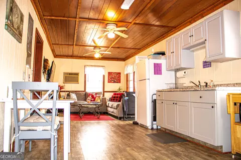 Kitchen - 242 Katy Lake Rd, Jackson, GA 30233 photo 6 of 15