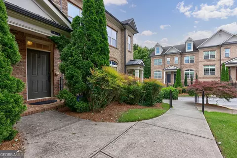 7510 Stoneridge Dr, Atlanta, GA 30328