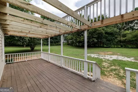Exterior - 1031 Elder Heights Dr, Bishop, GA 30621 photo 2 of 15