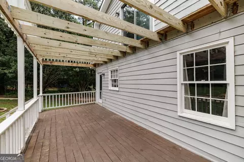 Exterior - 1031 Elder Heights Dr, Bishop, GA 30621 photo 3 of 15