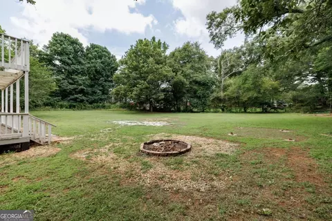 Exterior - 1031 Elder Heights Dr, Bishop, GA 30621 photo 4 of 15