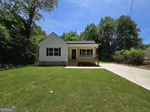 121 Lewis St, Summerville, GA 30747