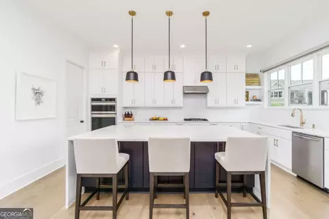 6076 Gaines St, Norcross, GA 30071